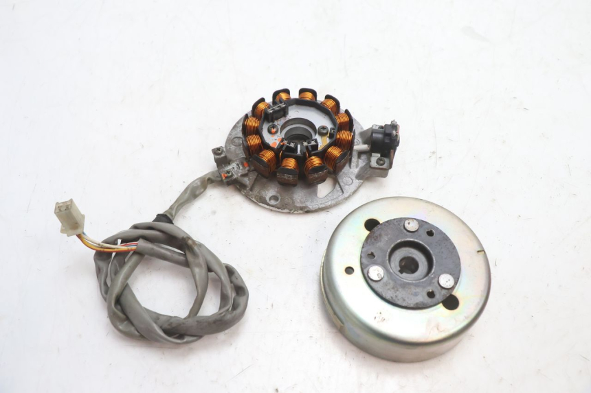 photo de ROTOR STATOREN MBK BOOSTER SPIRIT 50 (2004 - 2017) - Hoofdaanzicht