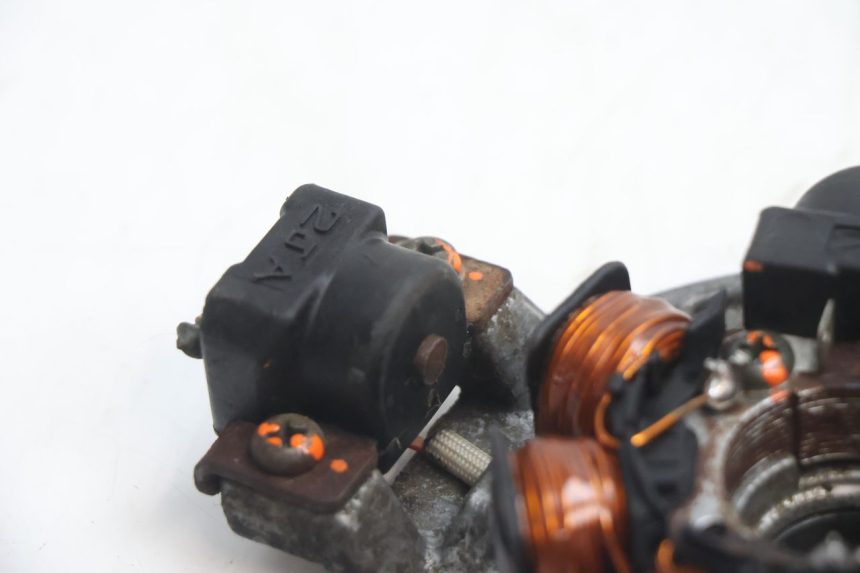 photo de ROTOR STATORE MBK BOOSTER SPIRIT 50 (1999 - 2003) - Bevestigingspunten