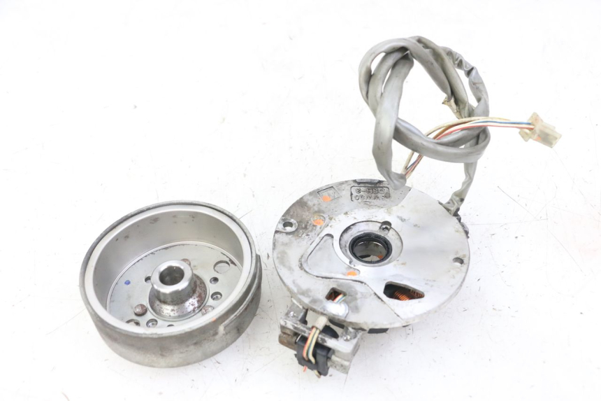 photo de ROTOR STATORE MBK BOOSTER SPIRIT NAKED 50 (2004 - 2017) - Bevestigingspunten