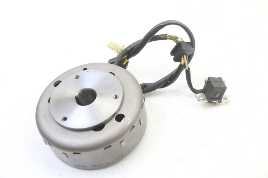 photo de ROTOR STATORE SUZUKI BURGMAN 125 (2007 - 2014) - Detail van het onderdeel