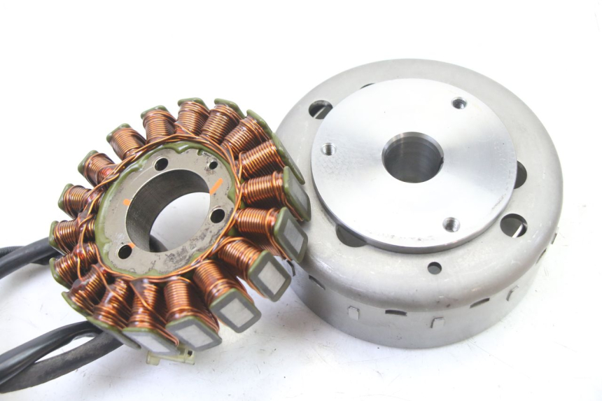 photo de ROTOR STATORE SUZUKI BURGMAN 125 (2007 - 2014) - Andere kijkhoek