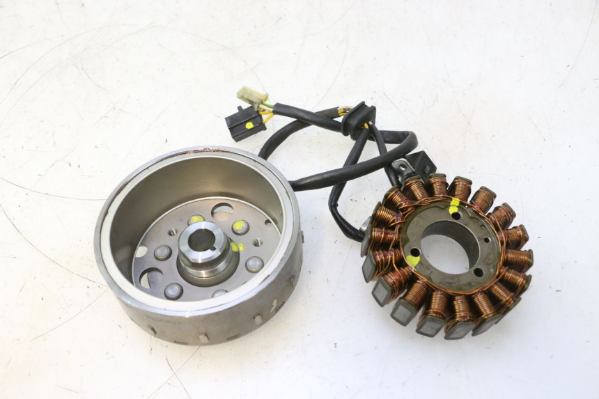 photo de ROTOR STATORE SUZUKI BURGMAN 125 (2007 - 2014) - Hoofdaanzicht