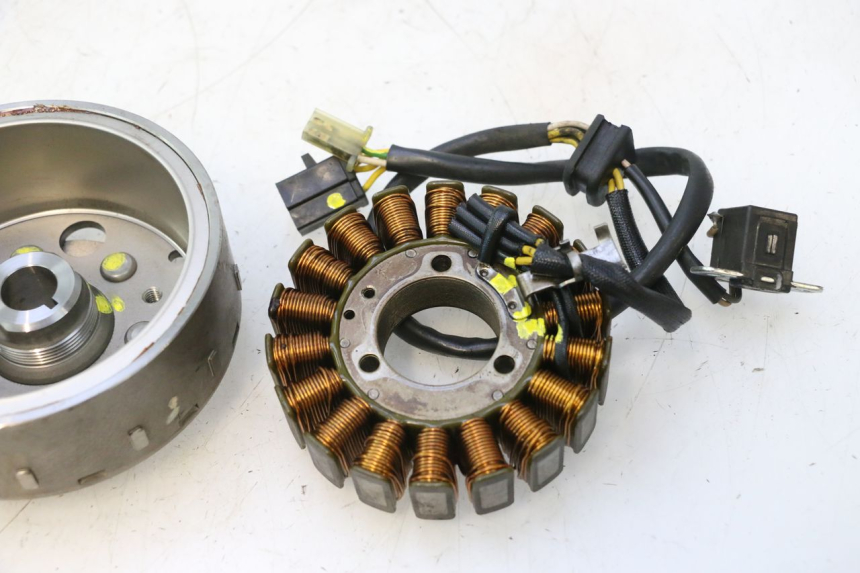 photo de ROTOR STATORE SUZUKI BURGMAN 125 (2007 - 2014) - Markeringen en referenties