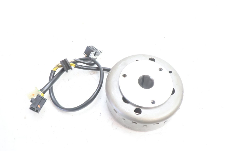photo de ROTOR STATORE SUZUKI BURGMAN 125 (2007 - 2014) - Detail van het onderdeel
