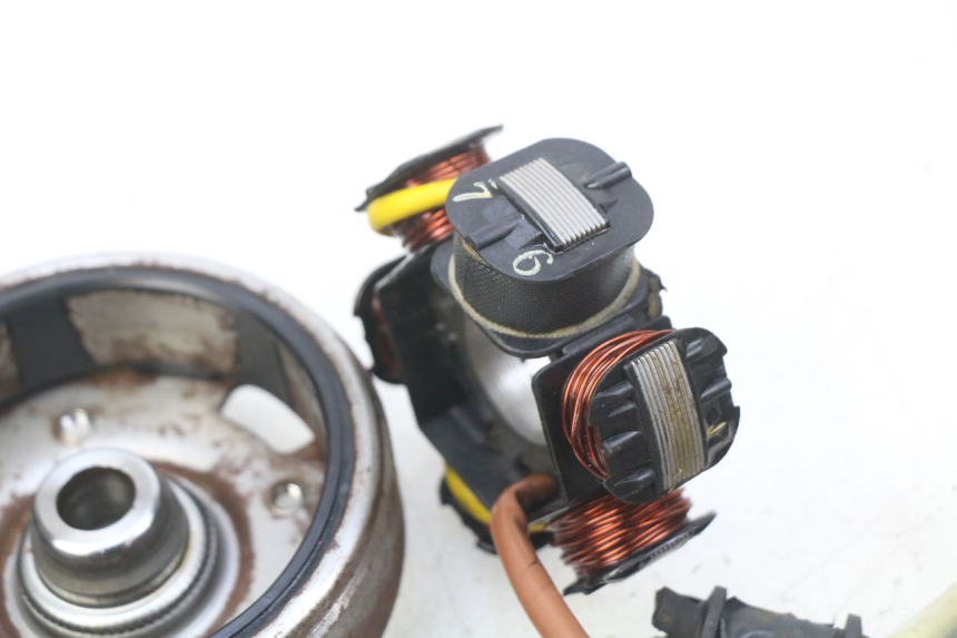 photo de ROTOR STATORE PEUGEOT BUXY 50 (1993 - 1998) - Zoom op gebruiksstaat