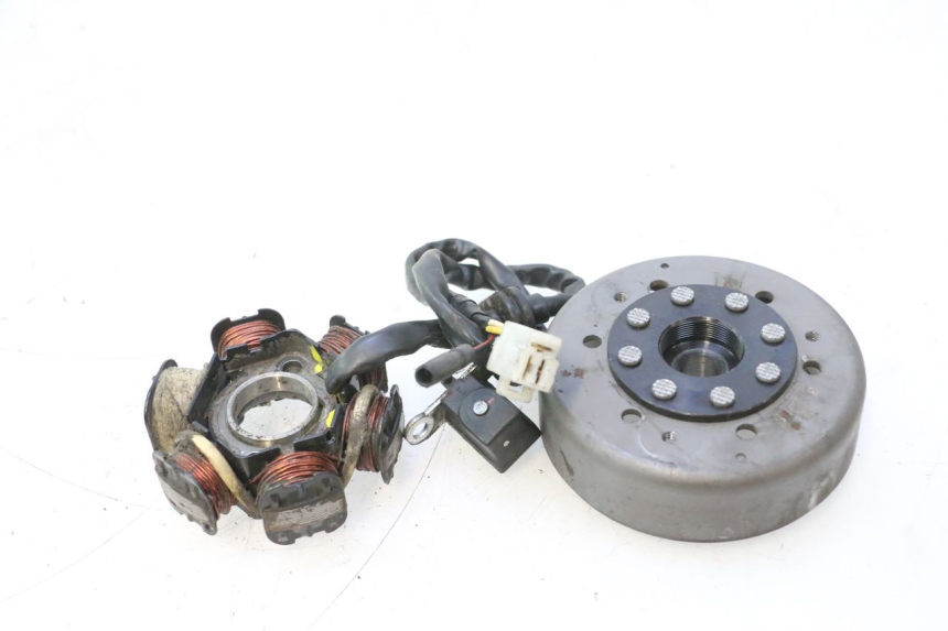 photo de ROTOR STATOREN PEUGEOT CITYSTAR 2T 50 (2018 - 2021) - Andere kijkhoek