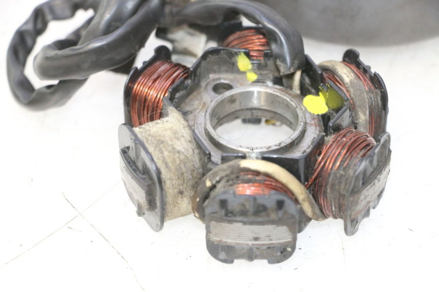 photo de ROTOR STATOREN PEUGEOT CITYSTAR 2T 50 (2018 - 2021) - Bevestigingspunten