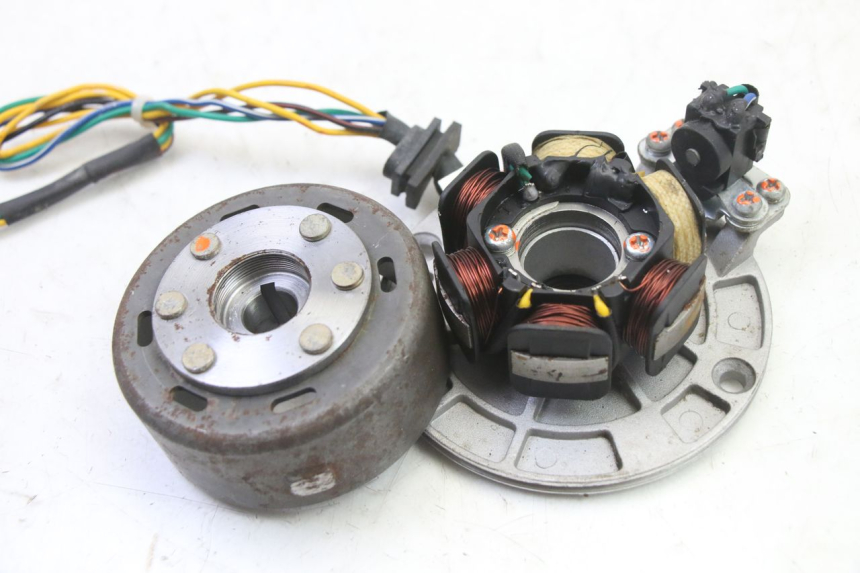photo de ROTOR STATORE BSE DIRTBIKE PH10L 125 - Technische close-up