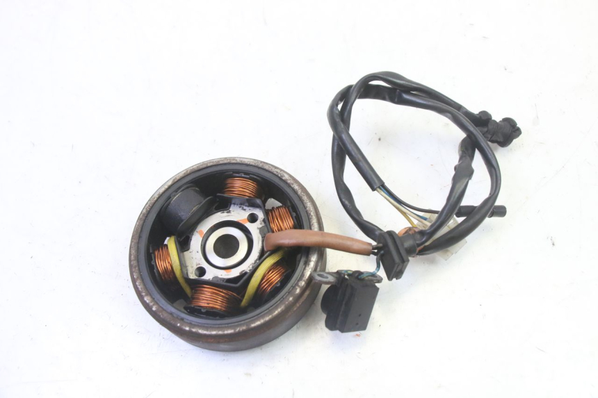 photo de ROTOR STATORE PEUGEOT ELYSTAR 50 (2002 - 2014) - Andere kijkhoek