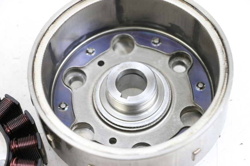 photo de ROTOR STATOREN HONDA FES S-WING SWING ABS 125 (2007 - 2015) - Markeringen en referenties