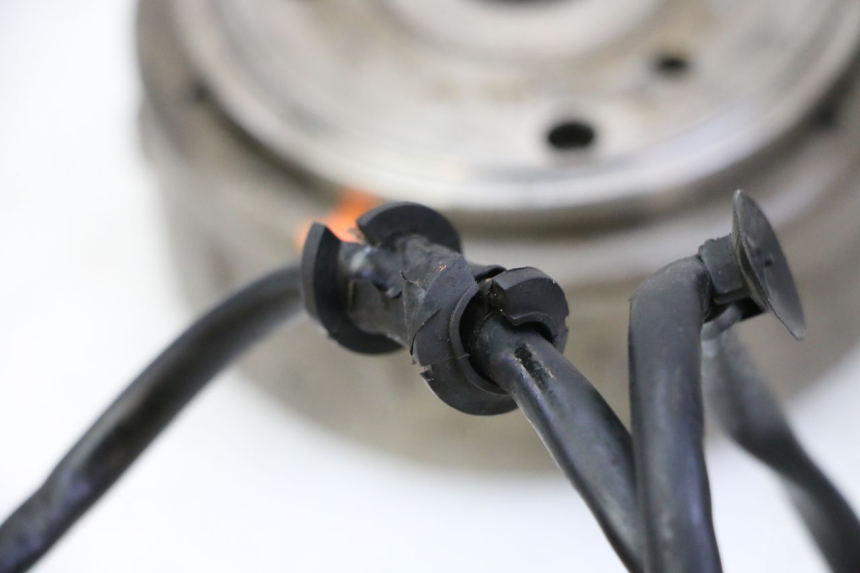 photo de ROTOR STATOREN HONDA FES S-WING SWING ABS 125 (2007 - 2015) - Andere kijkhoek