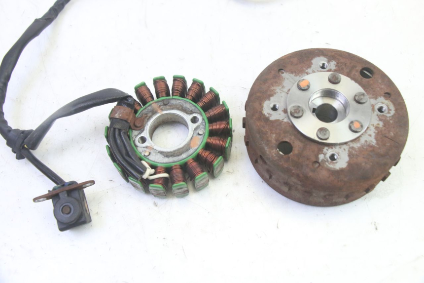 photo de ROTOR STATOR SYM FIDDLE 3 III 125 (2014 - 2020) - Detail van het onderdeel