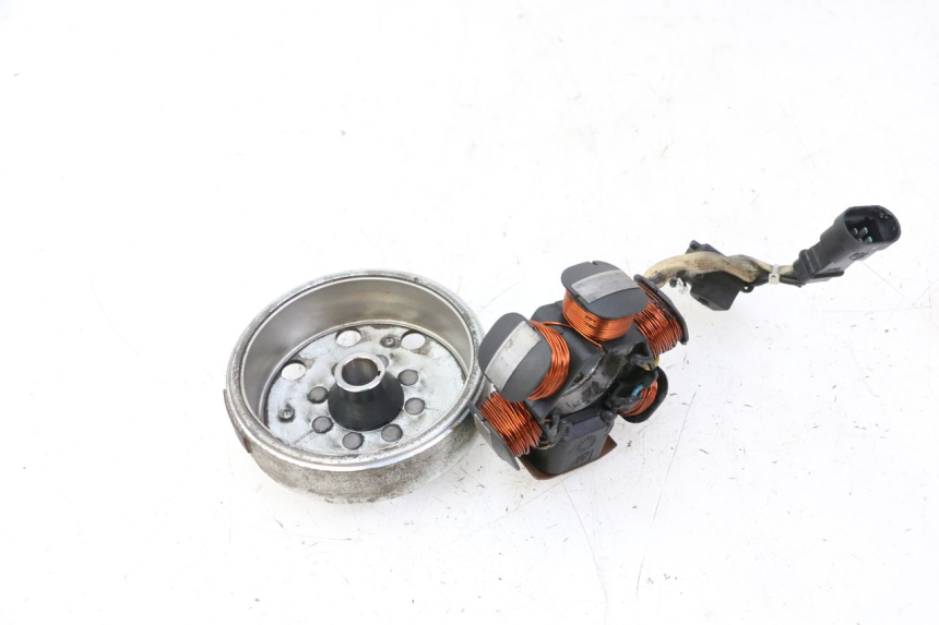 photo de ROTOR STATORE PIAGGIO FLY 2T 50 (2004 - 2017) - Bevestigingspunten