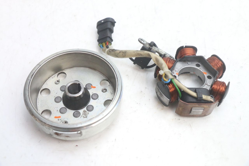photo de ROTOR STATORE PIAGGIO FLY 2T 50 (2004 - 2017) - Detail van het onderdeel