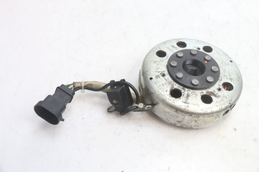 photo de ROTOR STATORE PIAGGIO FLY 2T 50 (2004 - 2017) - Zoom op gebruiksstaat
