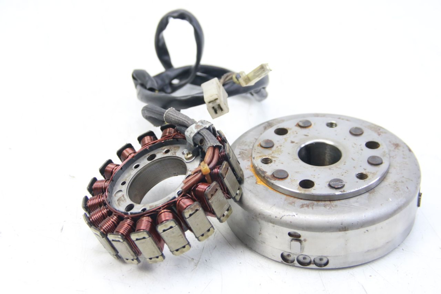 photo de ROTOR STATOREN YAMAHA FZS FAZER 600 (1998 - 2001) - Hoofdaanzicht