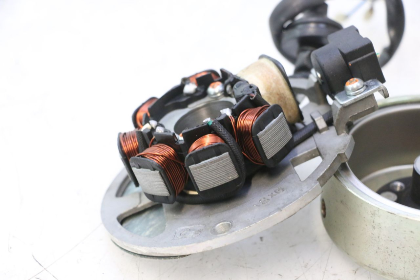 photo de ROTOR STATORE KEEWAY HURRICANE 50 (2006 - 2019) - Bevestigingspunten