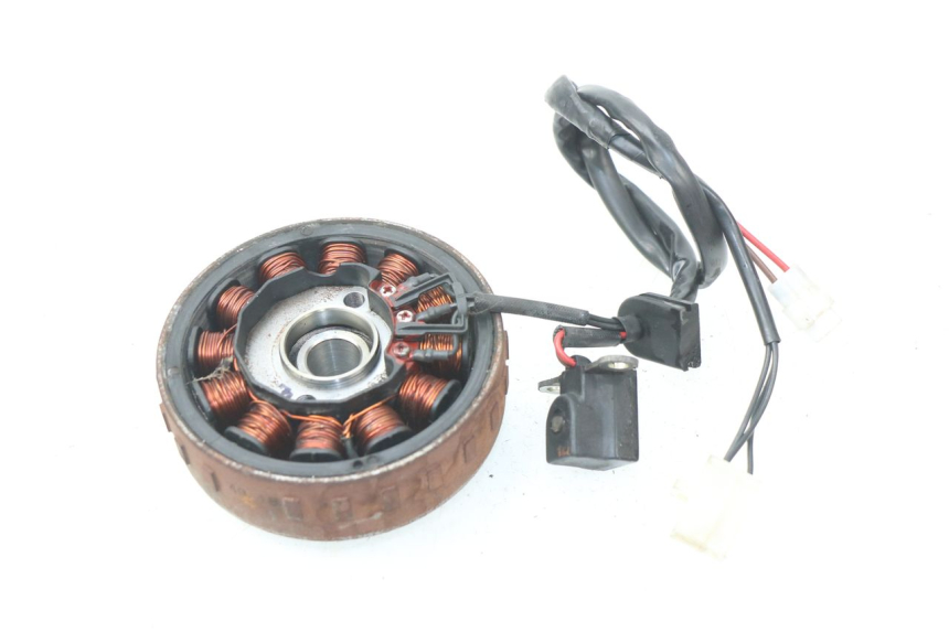 photo de ROTOR STATORE PEUGEOT KISBEE 2T 50 (2018 - 2022) - Andere kijkhoek