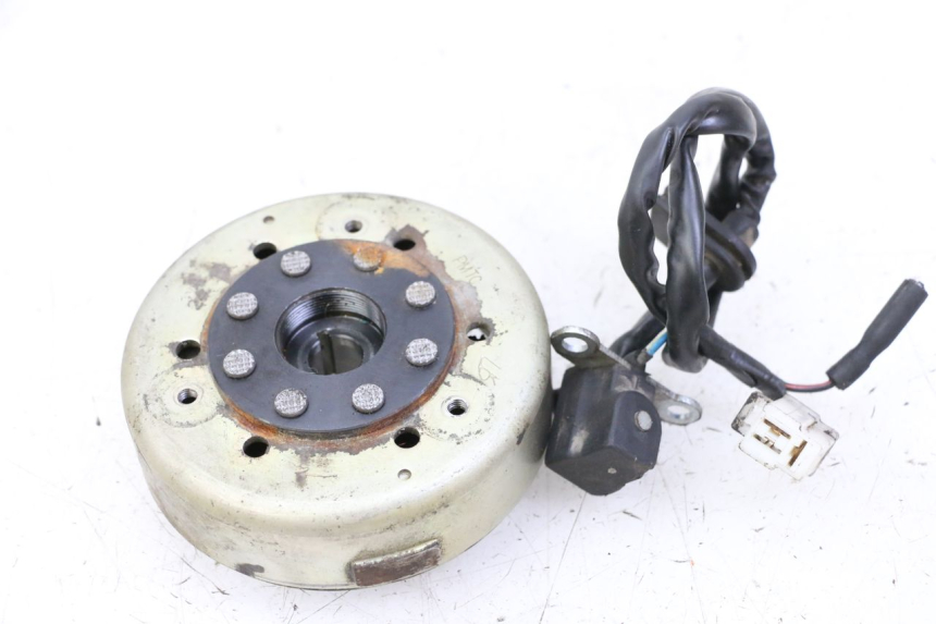 photo de ROTOR STATOREN PEUGEOT KISBEE 2T 50 (2010 - 2017) - Zoom op gebruiksstaat