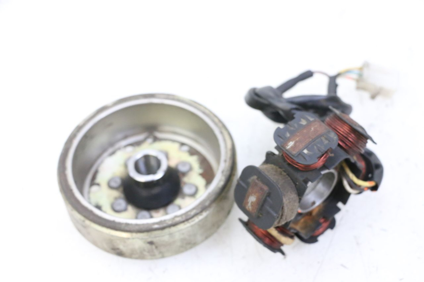 photo de ROTOR STATOREN PEUGEOT KISBEE 2T 50 (2010 - 2017) - Technische close-up