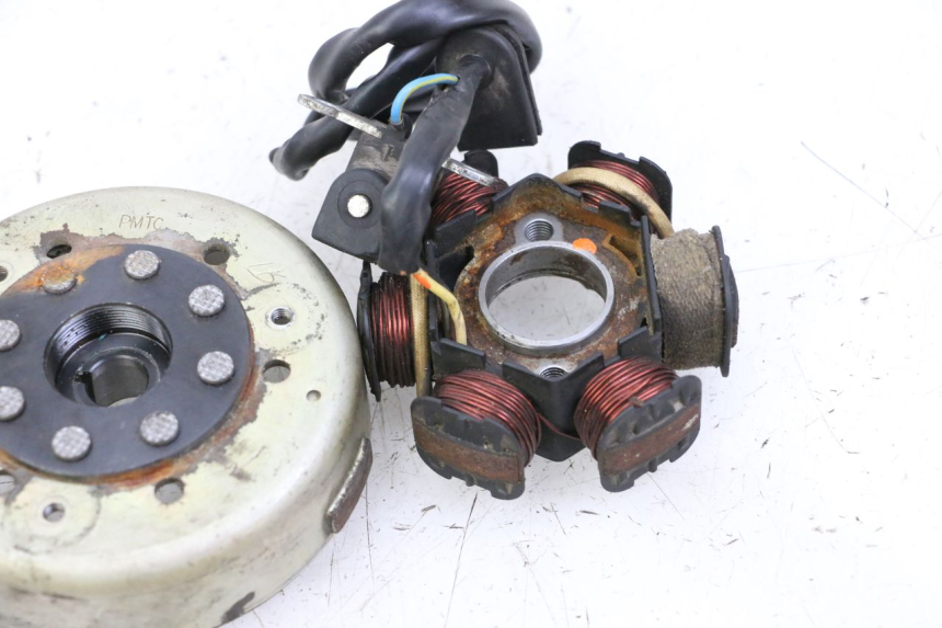 photo de ROTOR STATOREN PEUGEOT KISBEE 2T 50 (2010 - 2017) - Staat van het oppervlak