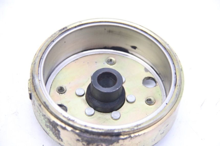 photo de ROTOR STATOREN PEUGEOT KISBEE 4T 50 (2010 - 2017) - Zoom op gebruiksstaat