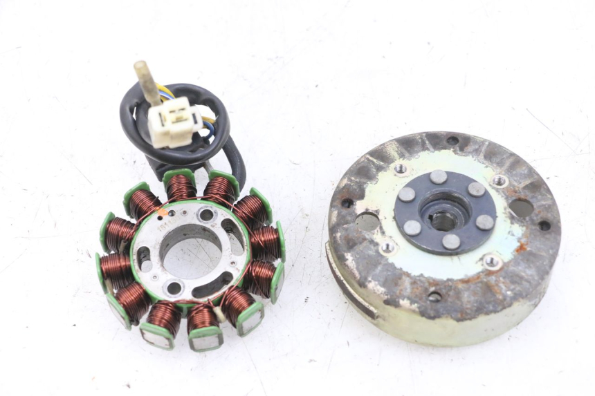 photo de ROTOR STATOREN PEUGEOT KISBEE 4T 50 (2018 - 2022) - Hoofdaanzicht