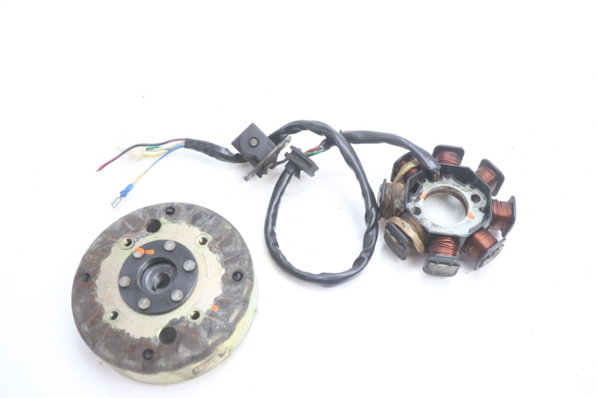 photo de ROTOR STATOREN PEUGEOT KISBEE 4T 50 (2010 - 2017) - Hoofdaanzicht
