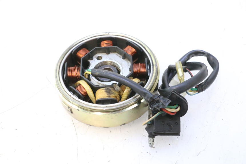 photo de ROTOR STATOREN PEUGEOT KISBEE 4T 50 (2010 - 2017) - Detail van het onderdeel