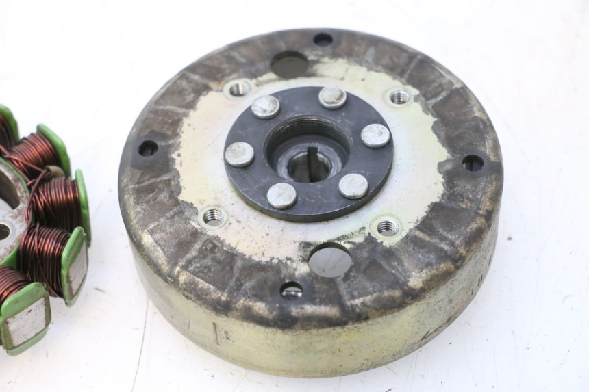 photo de ROTOR STATOREN PEUGEOT KISBEE 4T 50 (2018 - 2022) - Productaanzicht