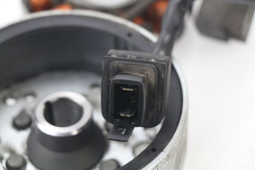 photo de ROTOR STATORE PIAGGIO LIBERTY 4T 50 (2004 - 2008) - Andere kijkhoek