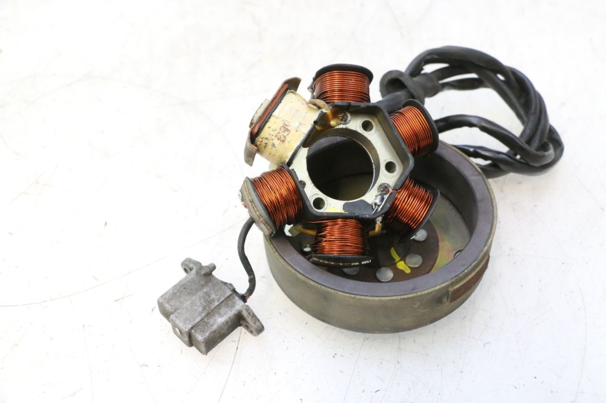 photo de ROTOR STATOREN PIAGGIO LIBERTY 50 (1998 - 2003) - Andere kijkhoek