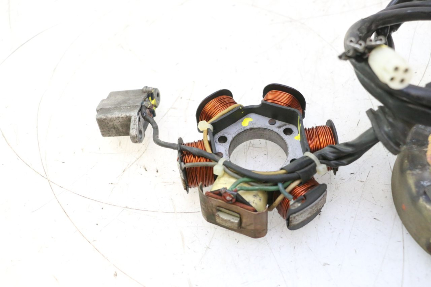 photo de ROTOR STATOREN PIAGGIO LIBERTY 50 (1998 - 2003) - Bevestigingspunten
