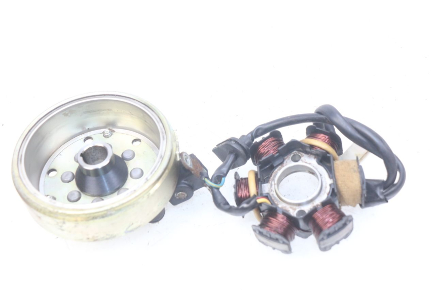 photo de ROTOR STATORE PEUGEOT LUDIX BLASTER 50 (2006 - 2014) - Zoom op gebruiksstaat