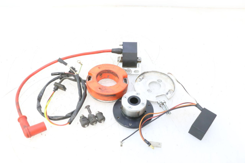 photo de ROTOR STATORE PEUGEOT LUDIX BLASTER 50 (2006 - 2014) - Hoofdaanzicht