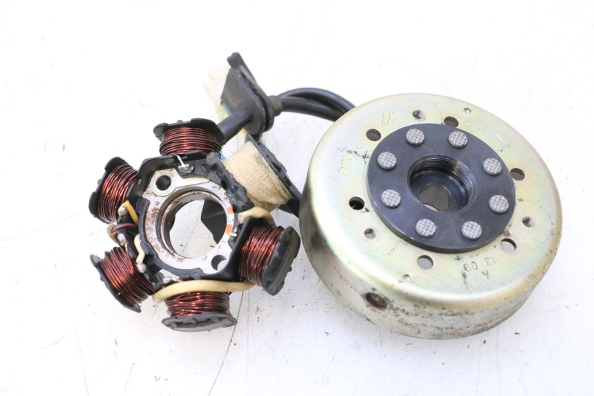photo de ROTOR STATOREN PEUGEOT LUDIX ONE 50 (2004 - 2013) - Hoofdaanzicht