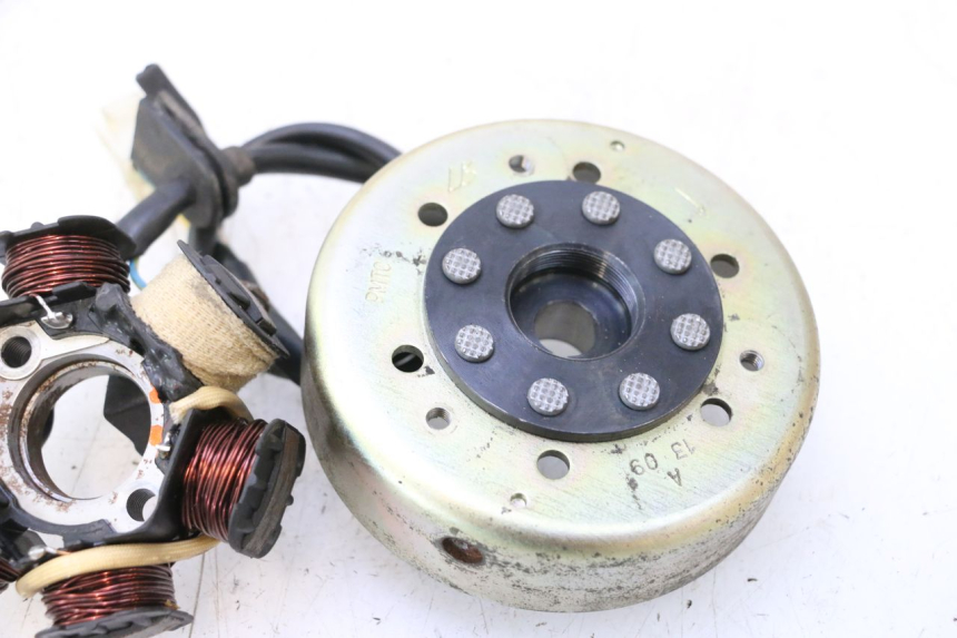 photo de ROTOR STATOREN PEUGEOT LUDIX ONE 50 (2004 - 2013) - Detailaanzicht