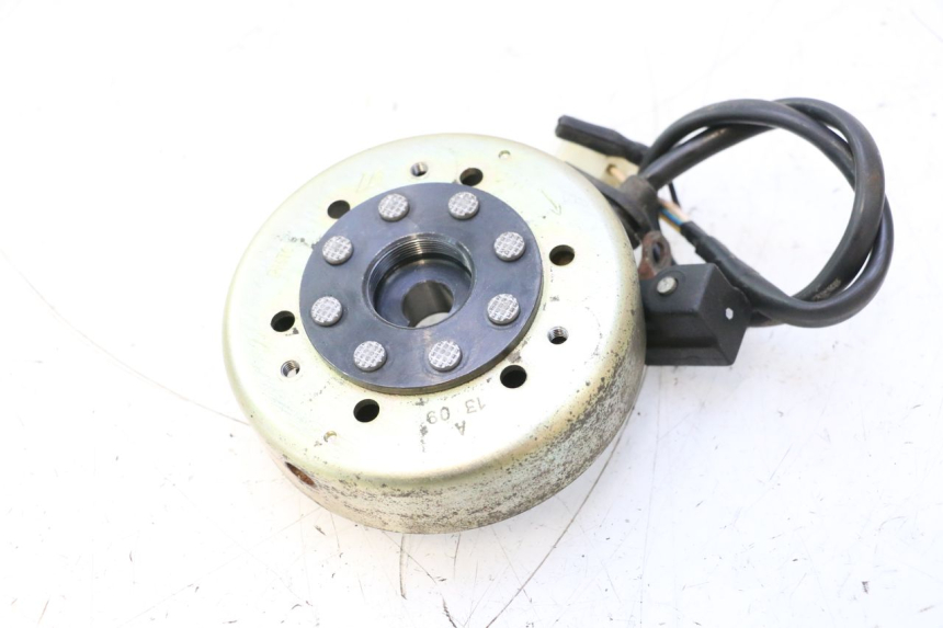 photo de ROTOR STATOREN PEUGEOT LUDIX ONE 50 (2004 - 2013) - Andere kijkhoek