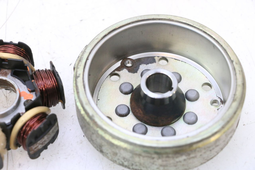 photo de ROTOR STATOREN PEUGEOT LUDIX ONE 50 (2004 - 2013) - Gecontroleerd onderdeel
