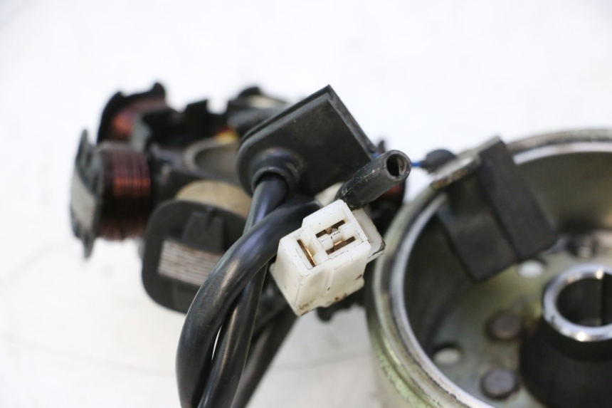 photo de ROTOR STATOREN PEUGEOT LUDIX ONE 50 (2004 - 2013) - Technische close-up
