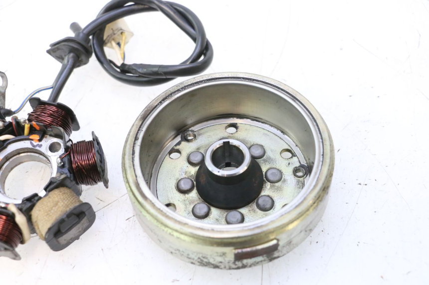 photo de ROTOR STATOREN PEUGEOT LUDIX ONE 50 (2004 - 2013) - Staat van het oppervlak