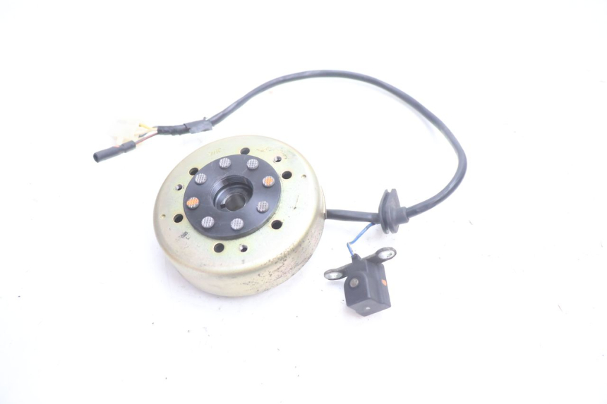 photo de ROTOR STATOREN PEUGEOT LUDIX ONE 50 (2004 - 2006) - Zoom op gebruiksstaat
