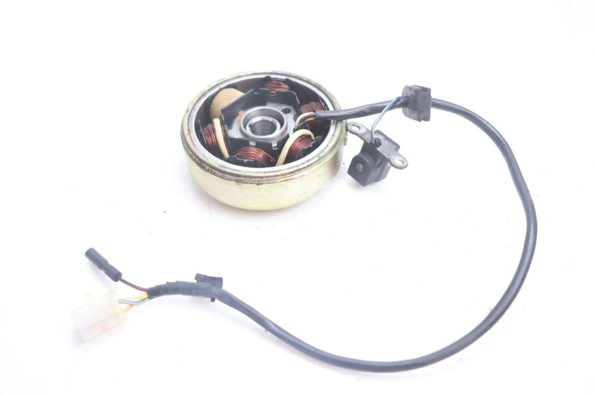 photo de ROTOR STATOREN PEUGEOT LUDIX ONE 50 (2004 - 2006) - Andere kijkhoek
