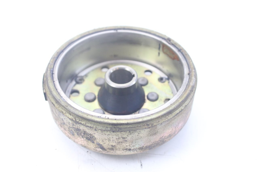 photo de ROTOR STATORE PEUGEOT LUDIX SNAKE 2T 50 (2004 - 2014) - Andere kijkhoek