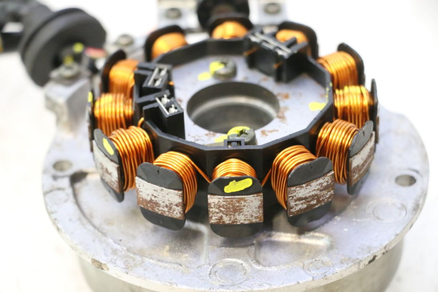 photo de ROTOR STATOREN MBK MACH G AC 50 (2002 - 2014) - Andere kijkhoek