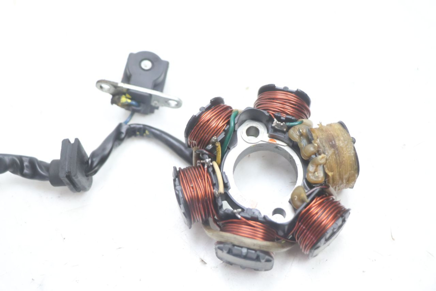 photo de ROTOR STATOR SYM MIO 50 (2005 - 2010) - Bevestigingspunten