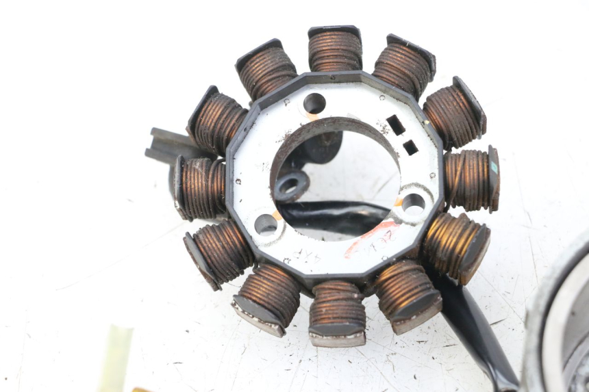 photo de ROTOR STATOREN MBK MW TRYPTIK 125 (2014 - 2016) - Technische close-up