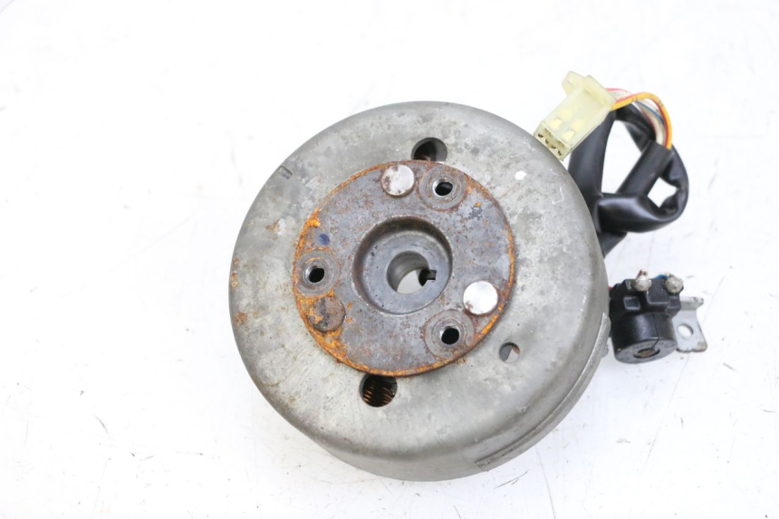 photo de ROTOR STATOREN YAMAHA NEO'S NEOS 2T 50 (1998 - 2007) - Detail van het onderdeel