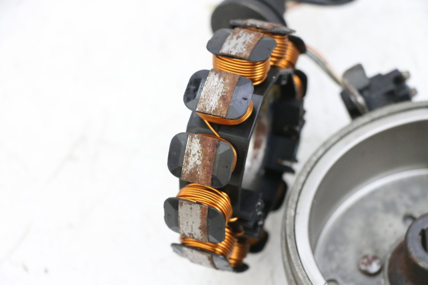 photo de ROTOR STATOREN YAMAHA NEO'S NEOS 2T 50 (1998 - 2007) - Technische close-up