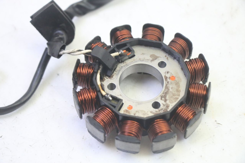 photo de ROTOR STATORE YAMAHA NEOS NEO'S 4T 50 (2008 - 2016) - Bevestigingspunten